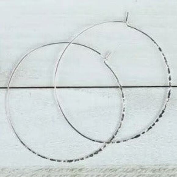 Hammered Thin Wire Hoops Silvertone - Picture 2 of 3